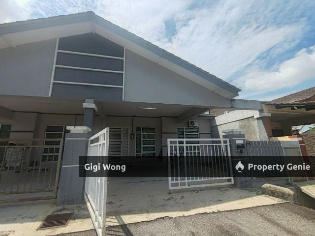 Terraced House for rent in Malaka