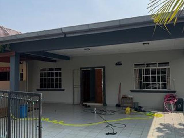 Terraced House for rent in Kuching, Bahagian Kuching