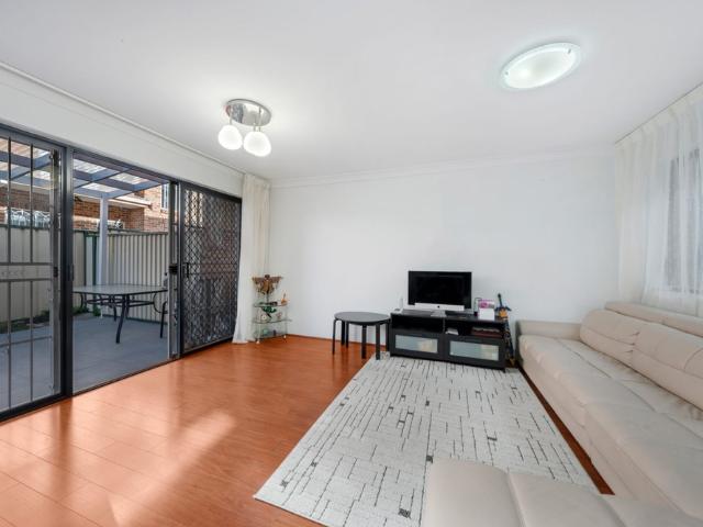 Townhouse for rent in Sydney, New South Wales