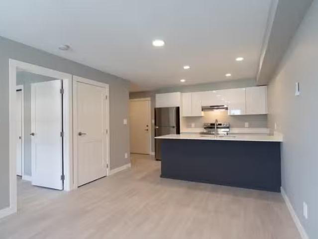 Condo for rent in Strathcona, British Columbia