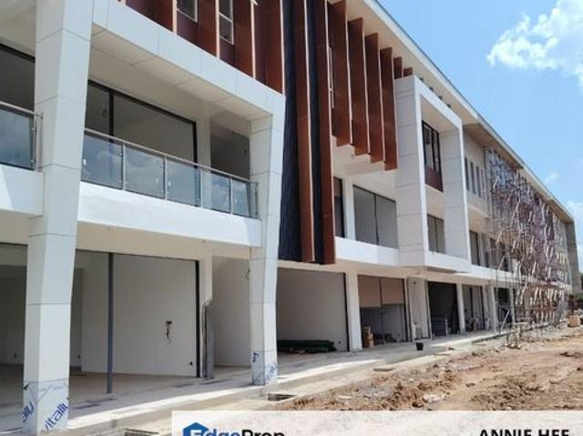 Shop for rent in Tuaran, Bahagian Pantai Barat