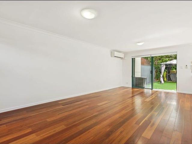 Townhouse for rent in Fernbrook, Queensland