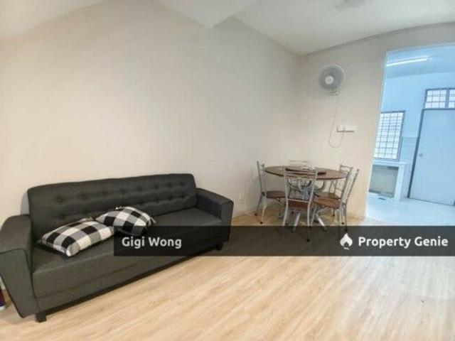Townhouse for rent in Malaka