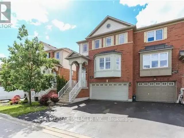 Townhouse for rent in Oakville, Ontario