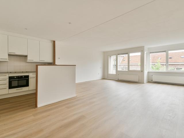 Appartement te huur in Zuid, Amsterdam