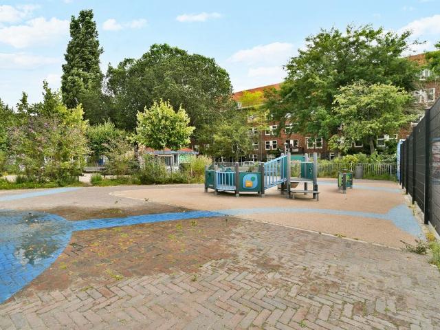 Appartement te huur in Zuid, Amsterdam