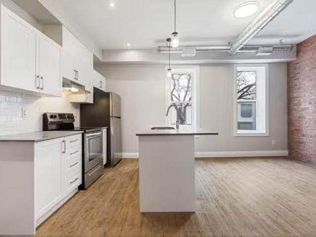 Condo for rent in Ancaster, Ontario