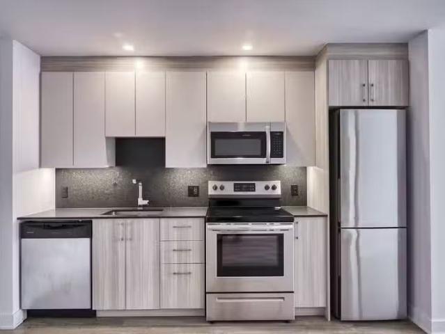 Condo for rent in St. Leonard's, Quebec