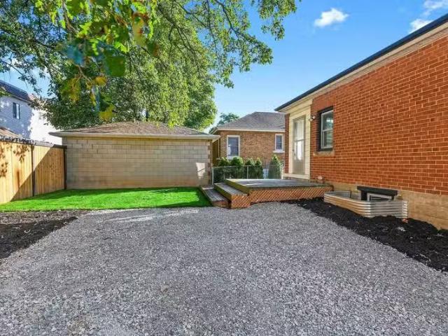 Condo for rent in Ancaster, Ontario