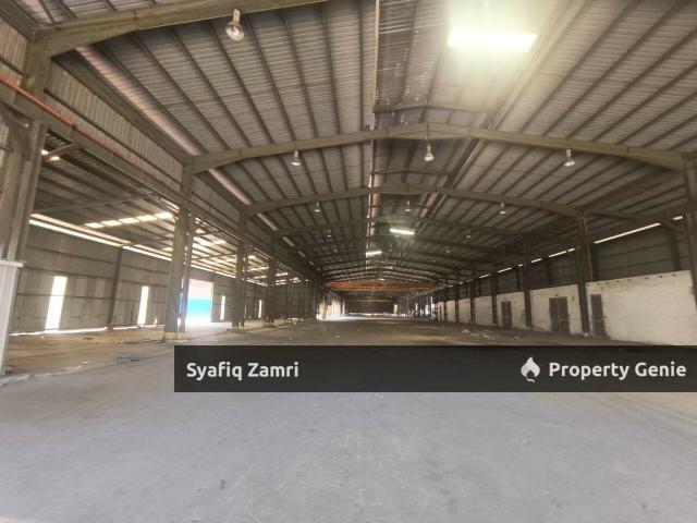 Warehouse for sale in Pahang