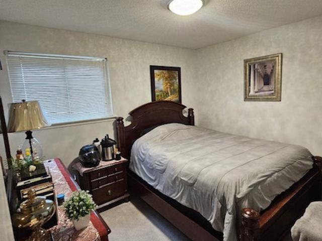Room for rent in Georgina, Ontario
