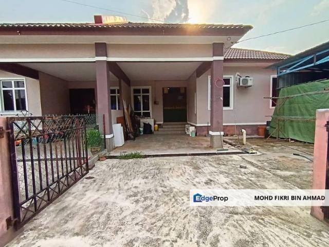 House for sale in Pasir Mas