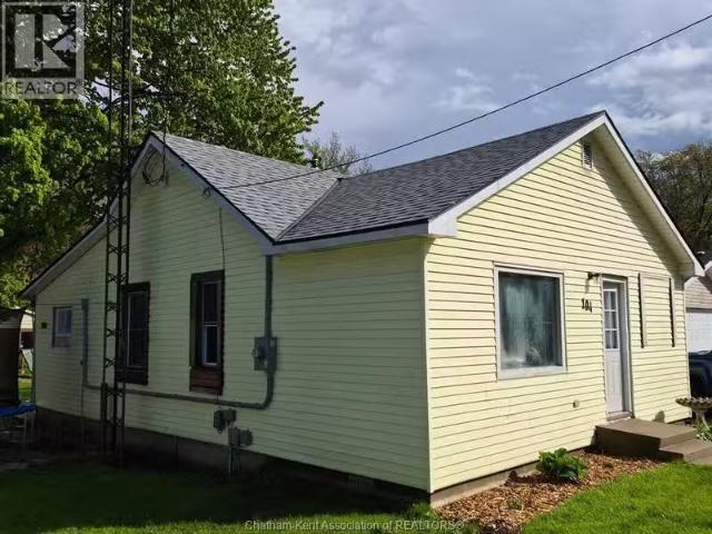 House for sale in Chatham–kent, Ontario