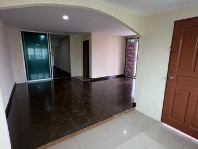 Terraced House for sale in Kuching, Bahagian Kuching