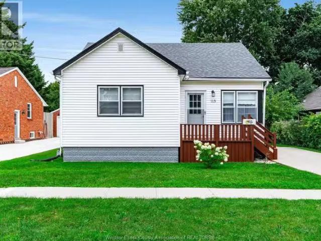House for sale in Kingsville, Ontario