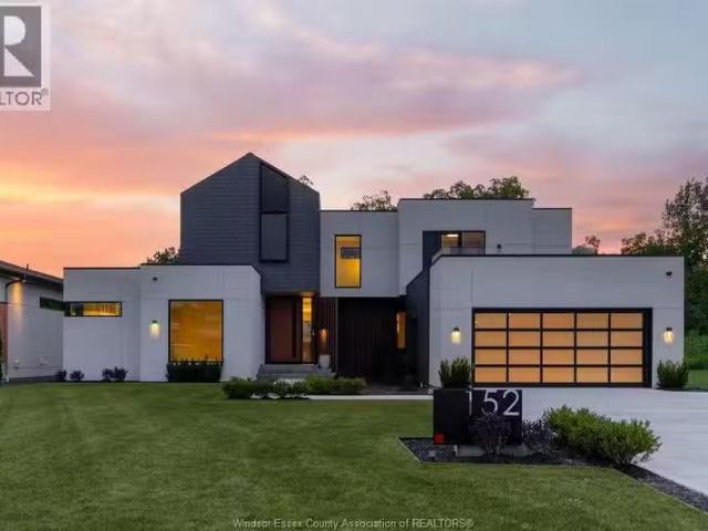 House for sale in Kingsville, Southwestern Ontario