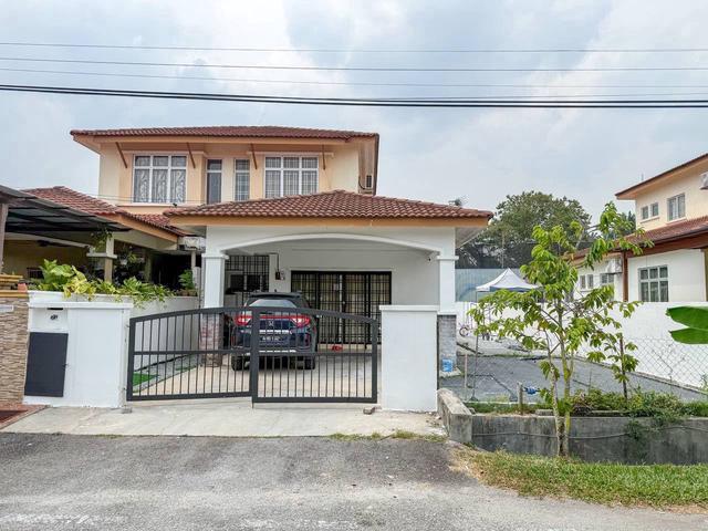 Residential House for sale in Tanjong Sepat, Selangor