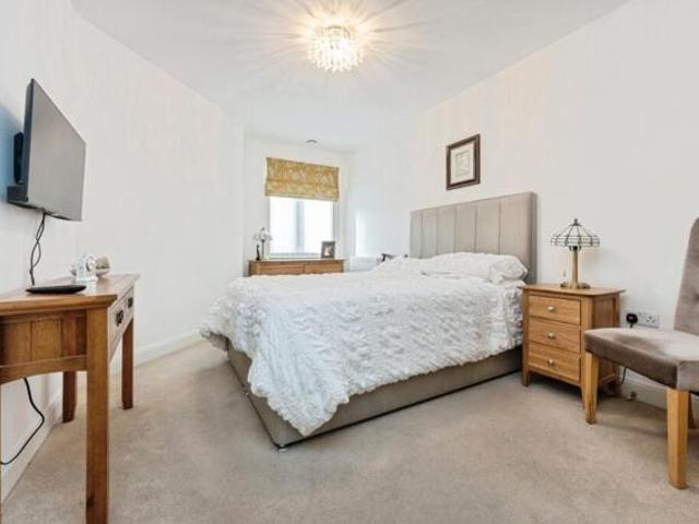 Apartment for sale in Bedford