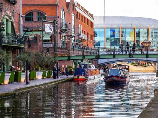 Apartment for sale in West Midlands