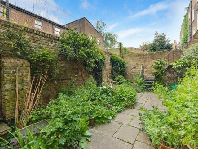 Apartment for sale in Camden Town, Barnsbury