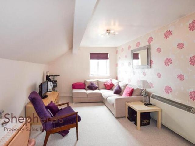 Apartment for sale in Broxbourne, Hertfordshire