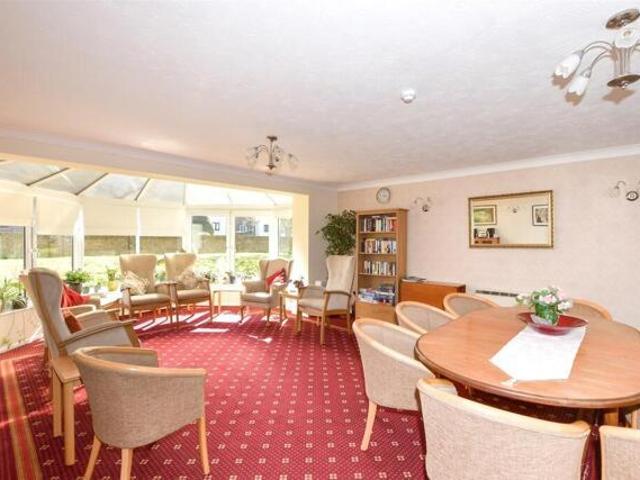 Apartment for sale in Croydon, Shirley