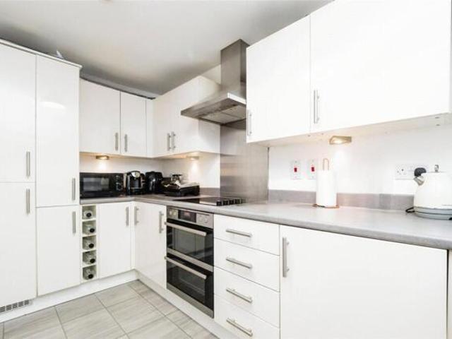Apartment for sale in Dagenham, Becontree