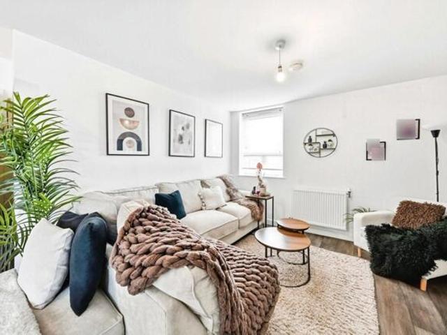 Apartment for sale in New Town, Monks Orchard