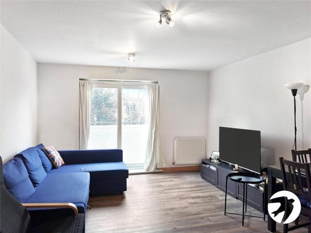 Apartment for sale in Fleet Estate, Monks Orchard
