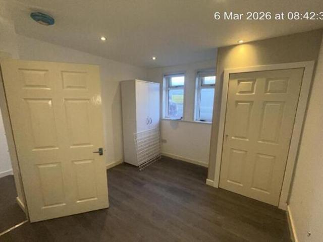 Apartment for sale in Darvel, Scotland