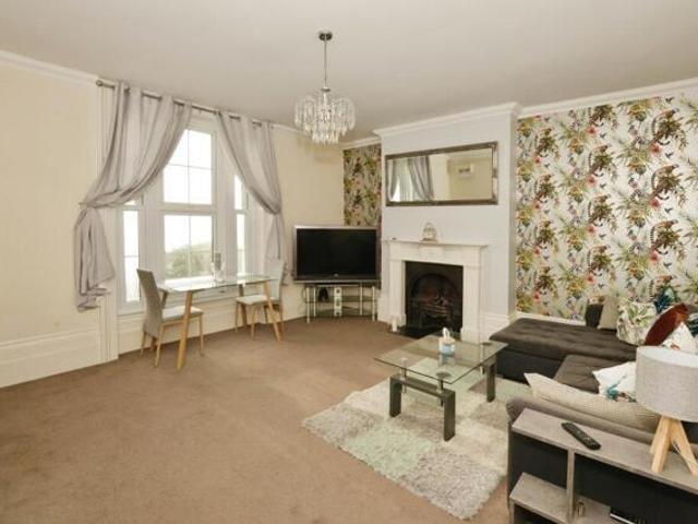 Apartment for sale in Golden Valley, Folkestone