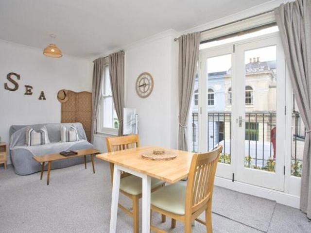 Apartment for sale in Golden Valley, Folkestone