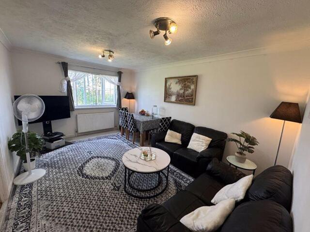 Apartment for sale in Greater London