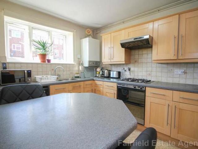 Apartment for sale in South Oxhey, Batchworth
