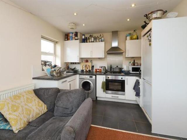 Apartment for sale in Greater London