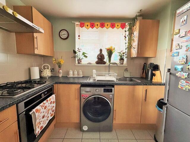 Apartment for sale in Aldrington