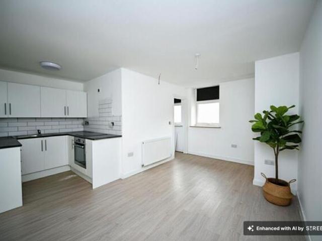 Apartment for sale in Westleigh, Wigan