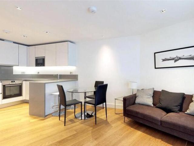 Apartment for sale in London Borough of Ealing, Greater London
