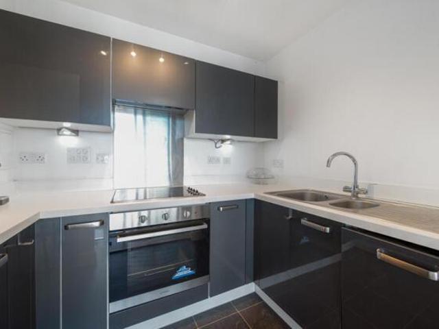 Apartment for sale in Bromley-by-Bow, Cat Hill