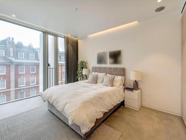 Apartment for sale in Victoria, Greater London