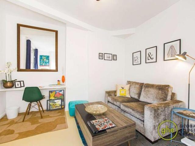 Apartment for sale in Elephant and Castle, Greater London