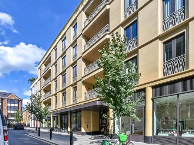 Apartment for sale in Marylebone, Greater London