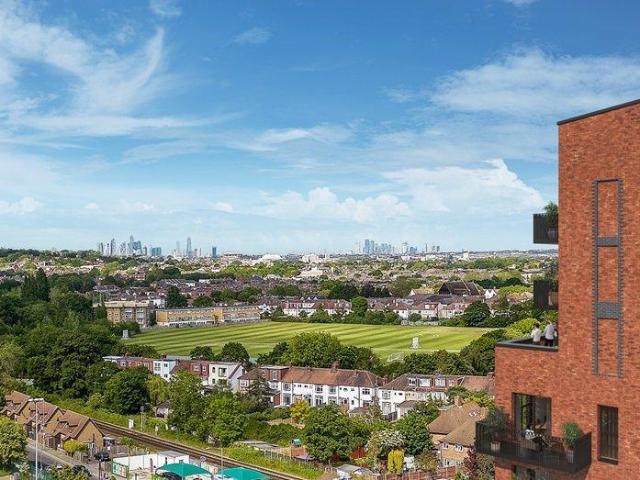 Apartment for sale in New Malden
