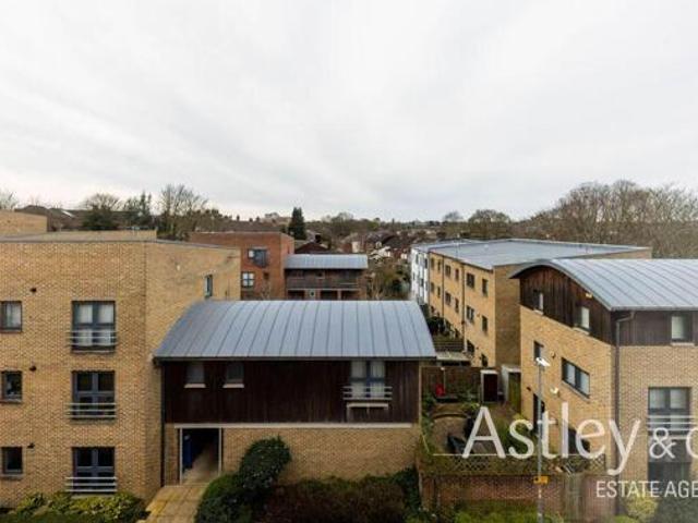Apartment for sale in East Bank, Norfolk