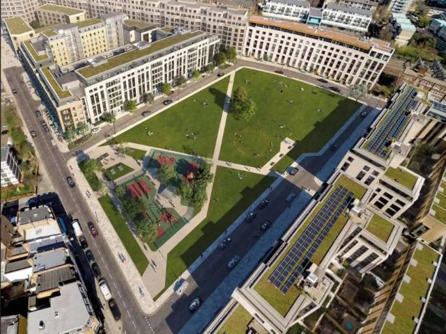 Apartment for sale in North Kensington, Greater London