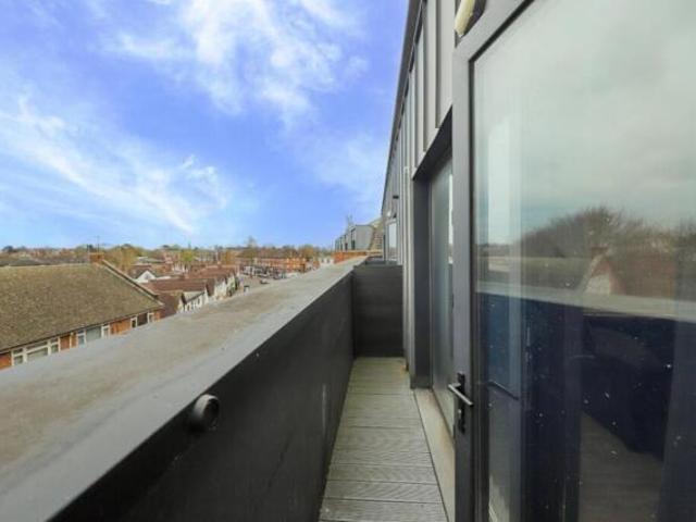 Apartment for sale in Pinner, Pinner