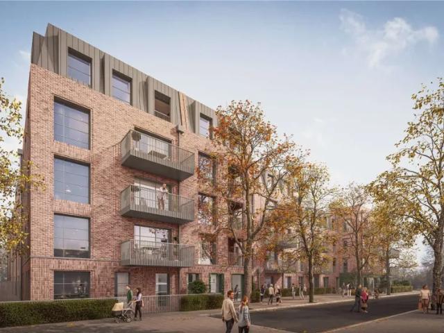 Apartment for sale in Poplar Grove, Greater London