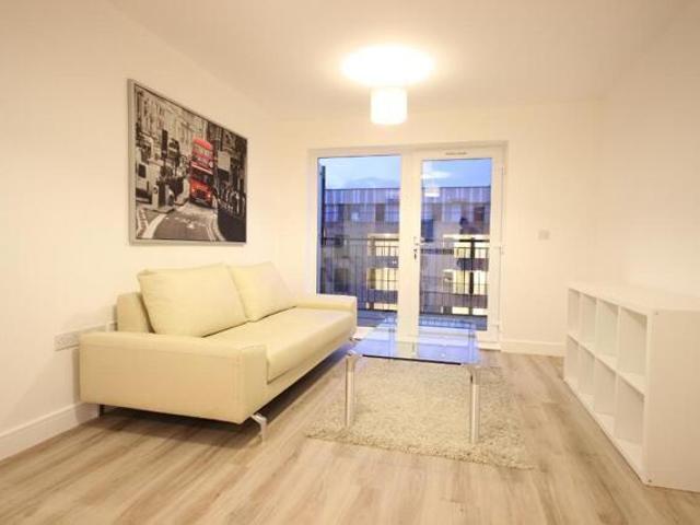 Apartment for sale in Romford, Havering
