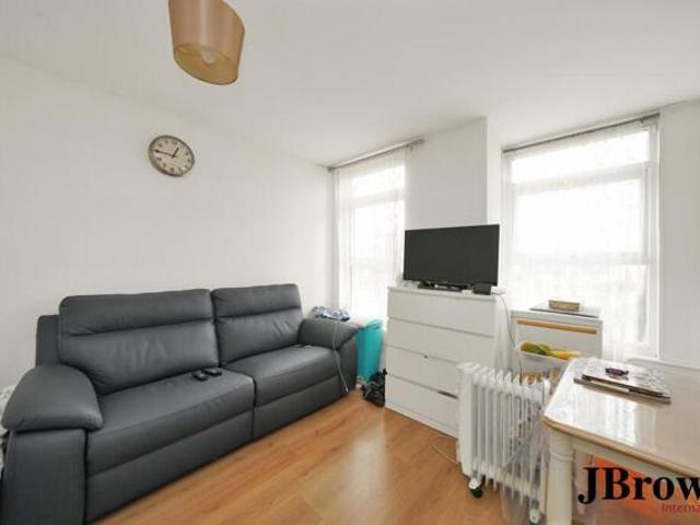 Apartment for sale in Romford, Havering