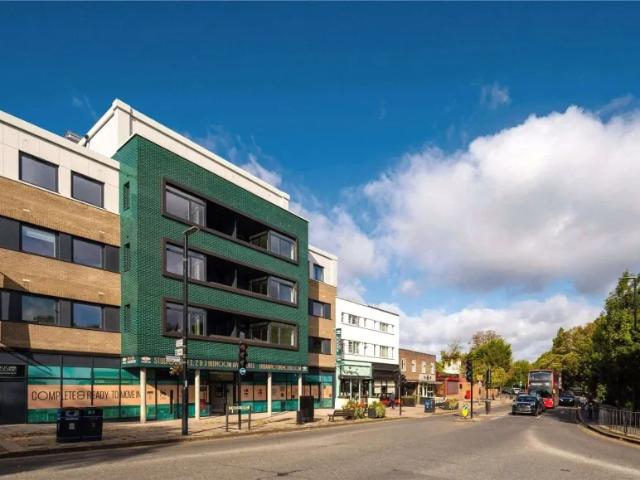 Apartment for sale in Longlands, Halfway Street